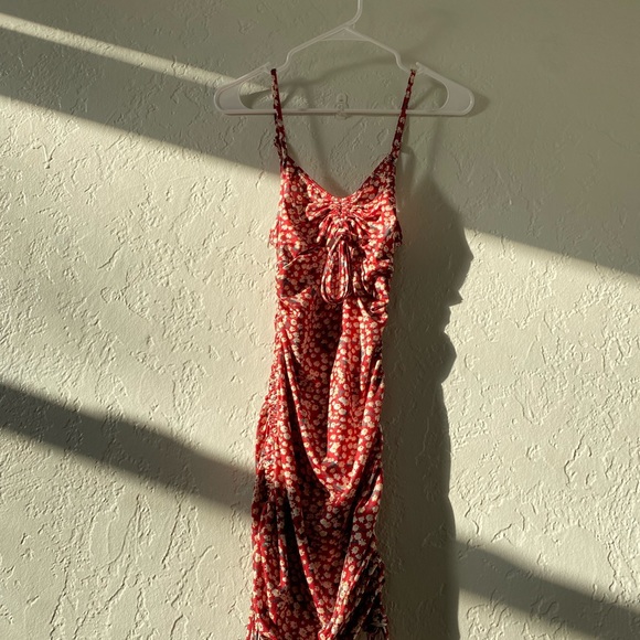 A beautiful date night or beach day dress! - Picture 3 of 5